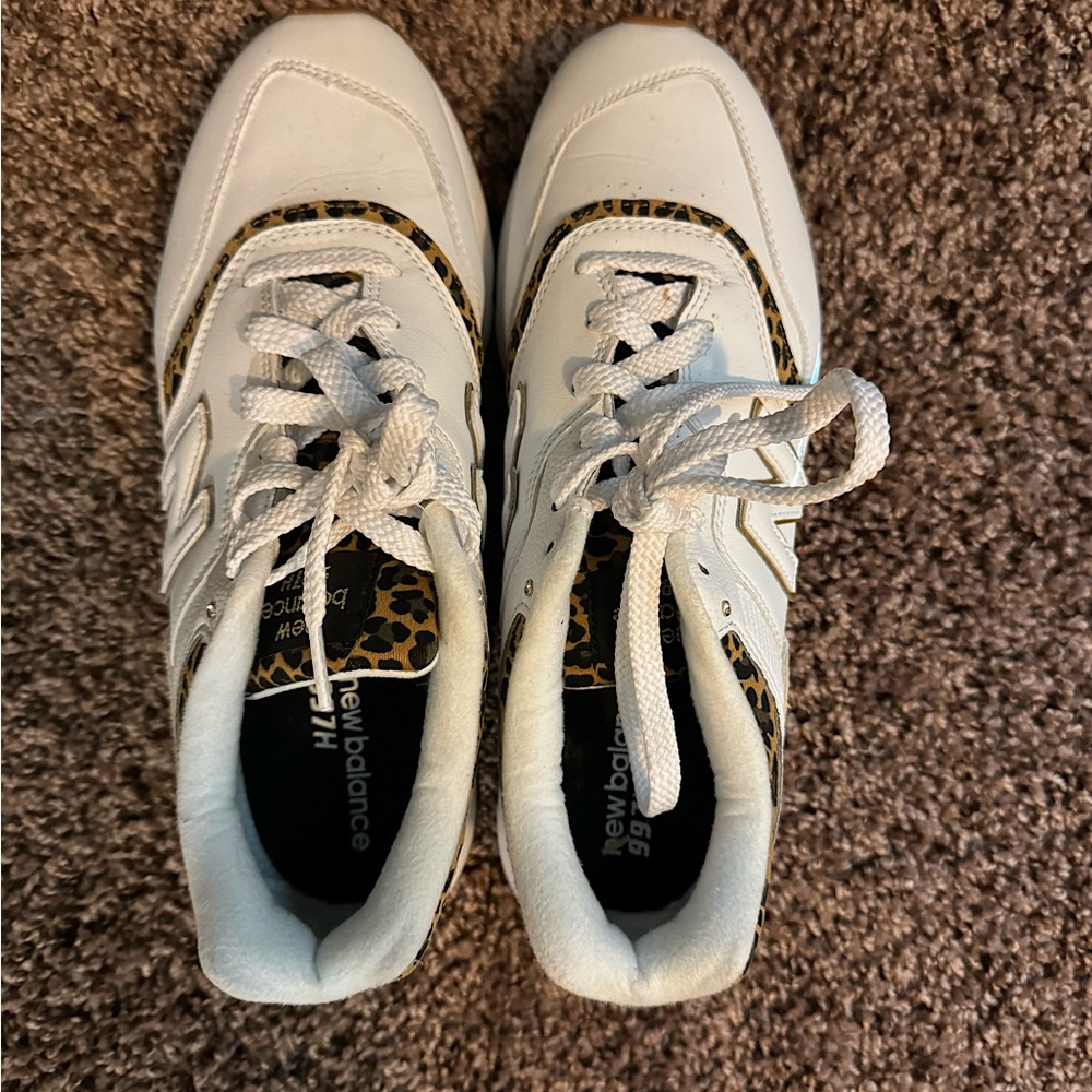 New balance size 9 women. Like new. Only wore once